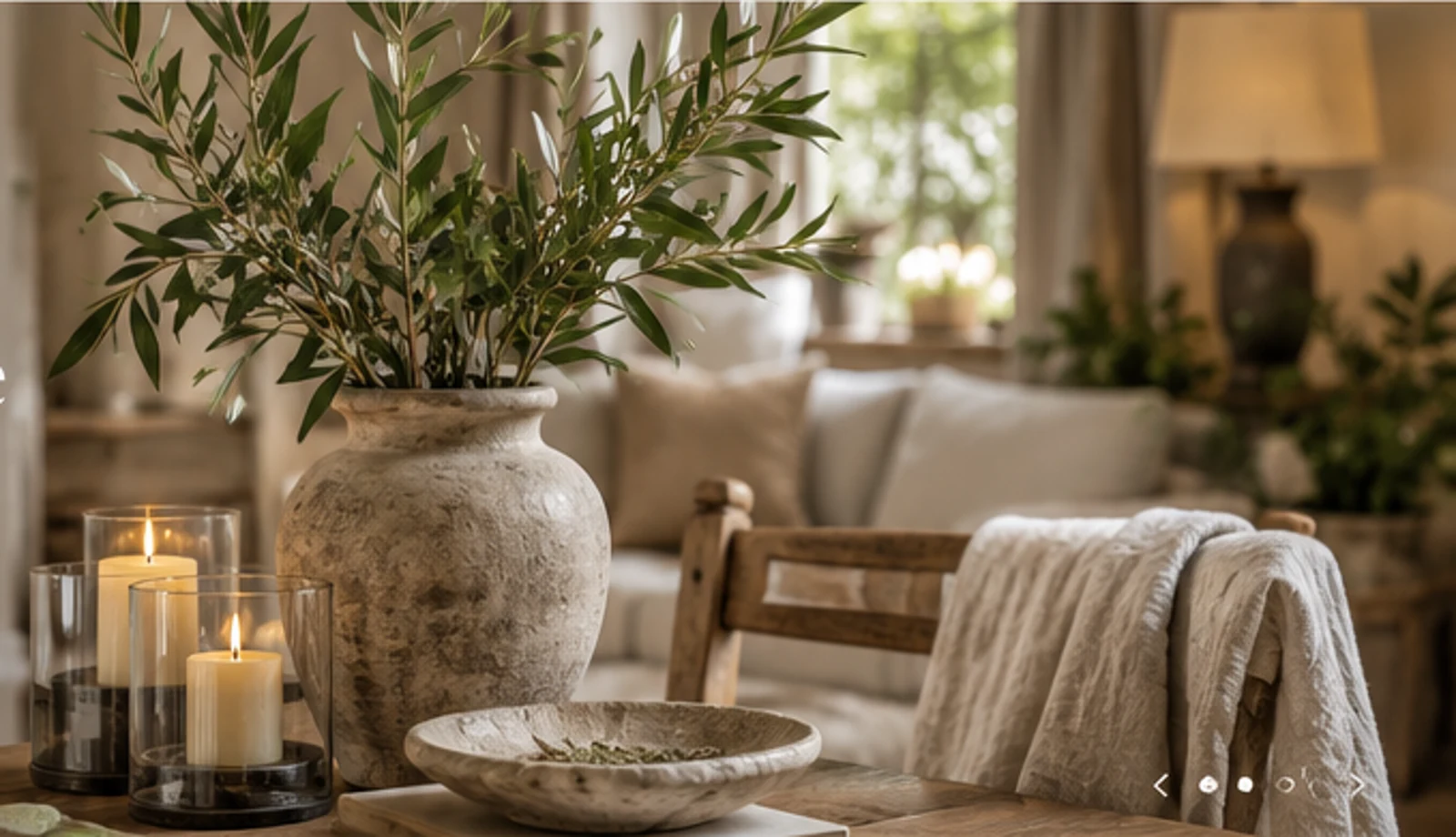 A warm, characterful Reu Bear & Rose interior