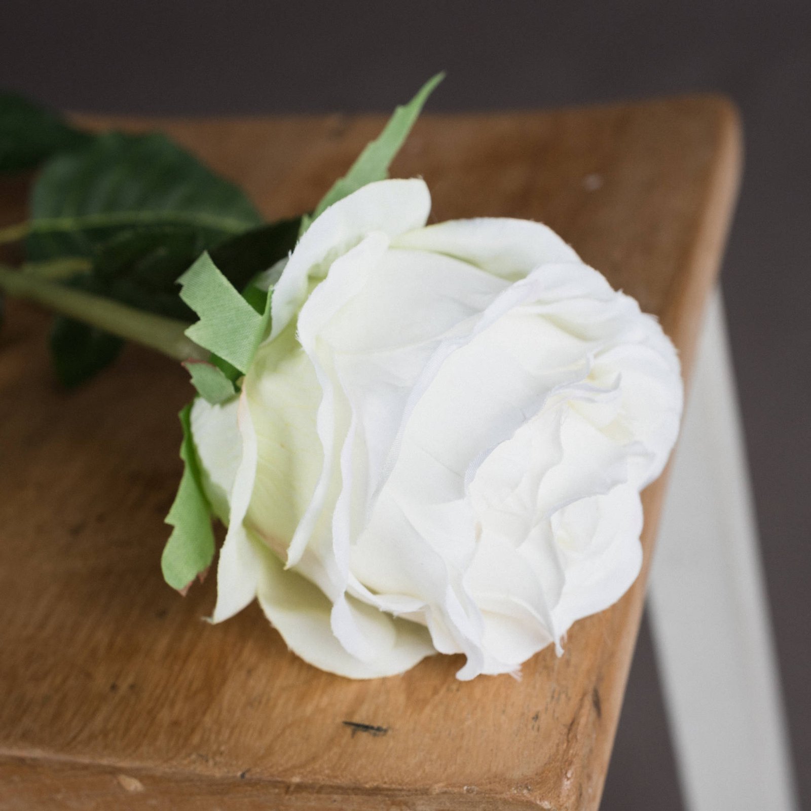 Classic White Rose Stem - Image 3