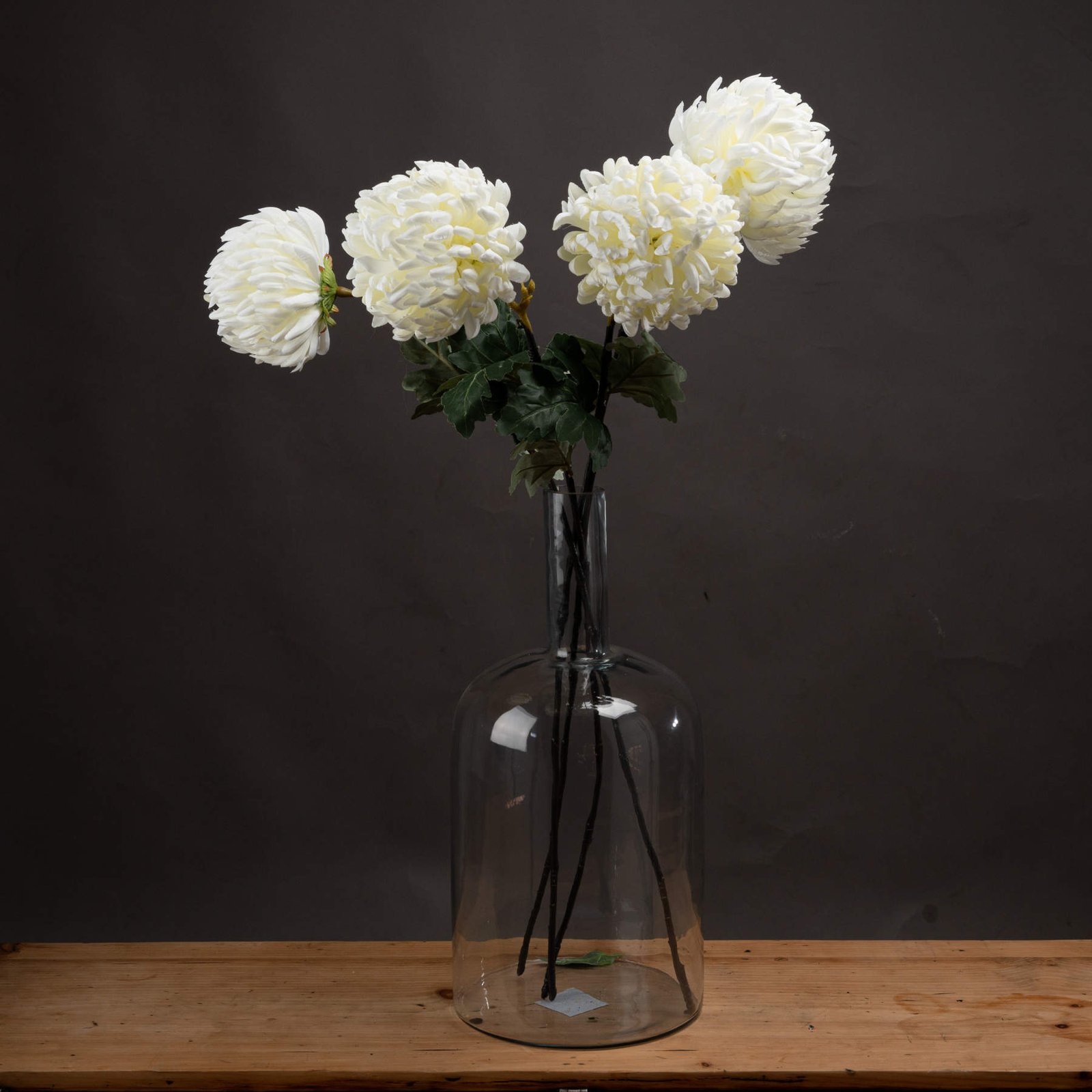 white artificial chrysanthemum