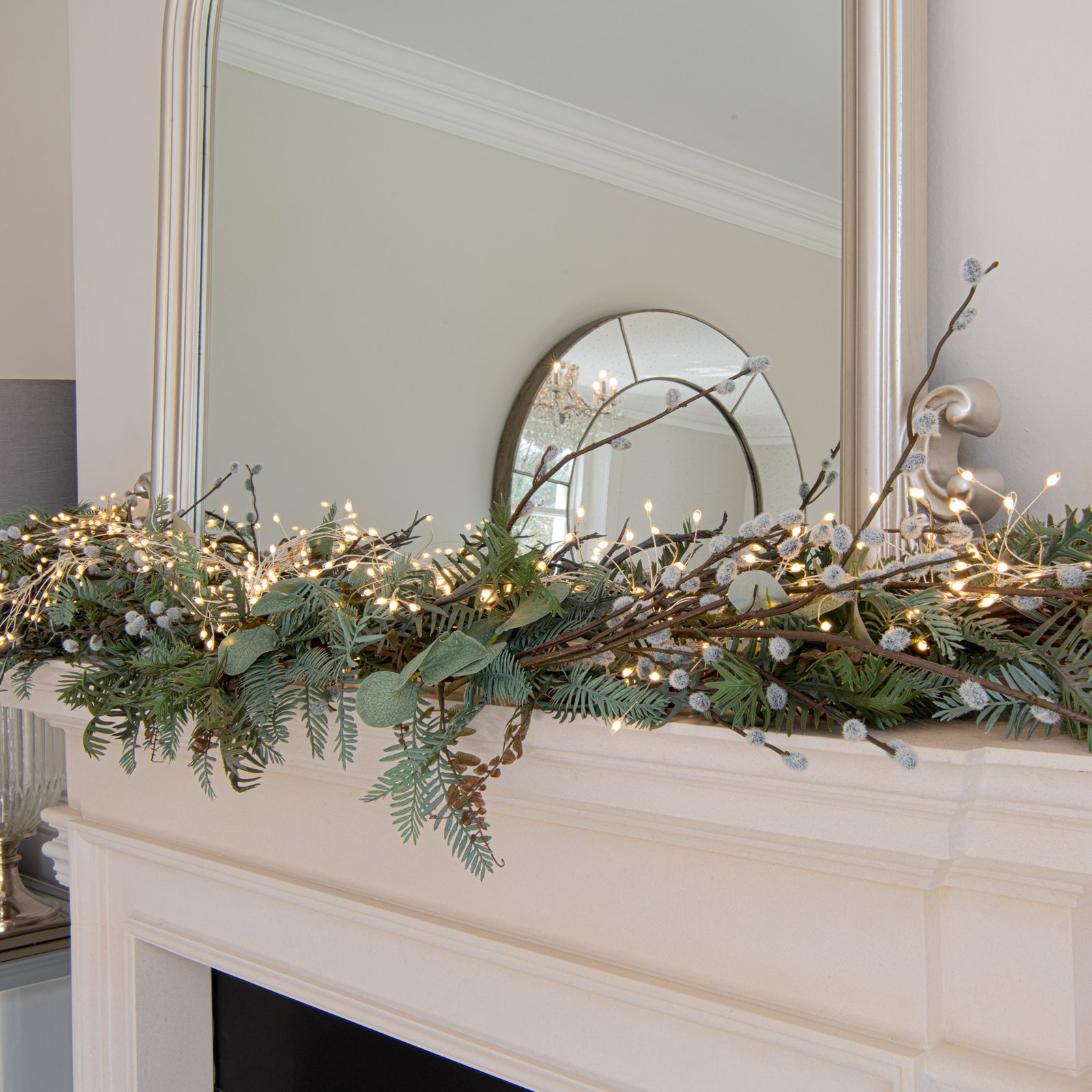 2.75m9ft Plug-In LED 8 Sequence Warm White Cluster String - Image 4