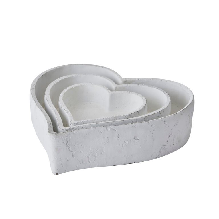 matt white set of three large matt white ceramic dishes