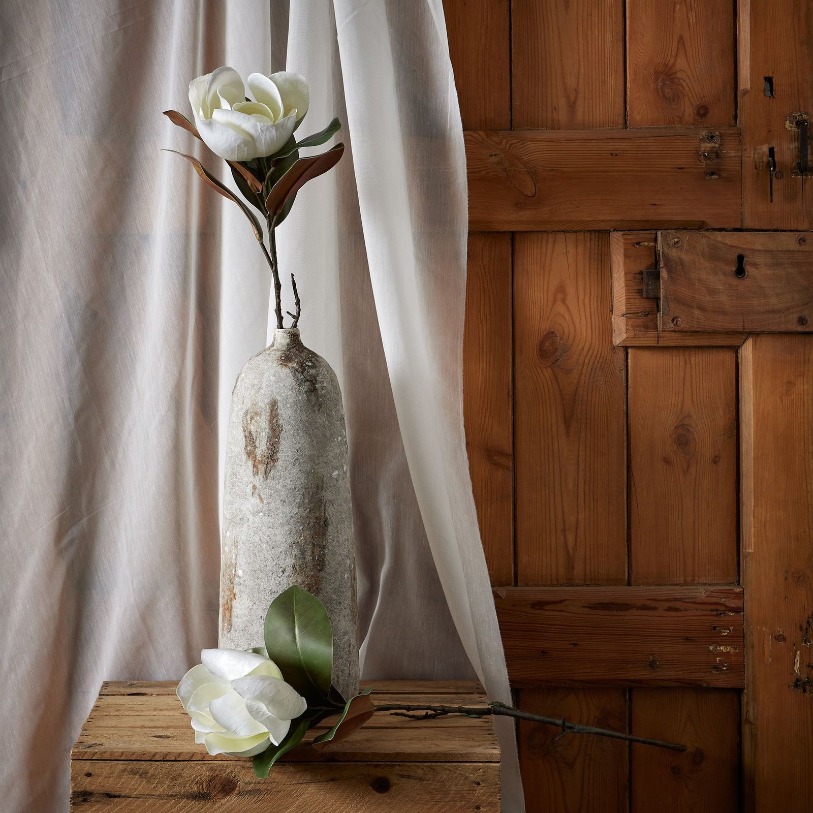 Soft White Magnolia Stem - Image 3