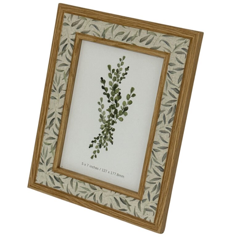 Tundra Photo Frame 5x7 – decorative photo frame in neutral